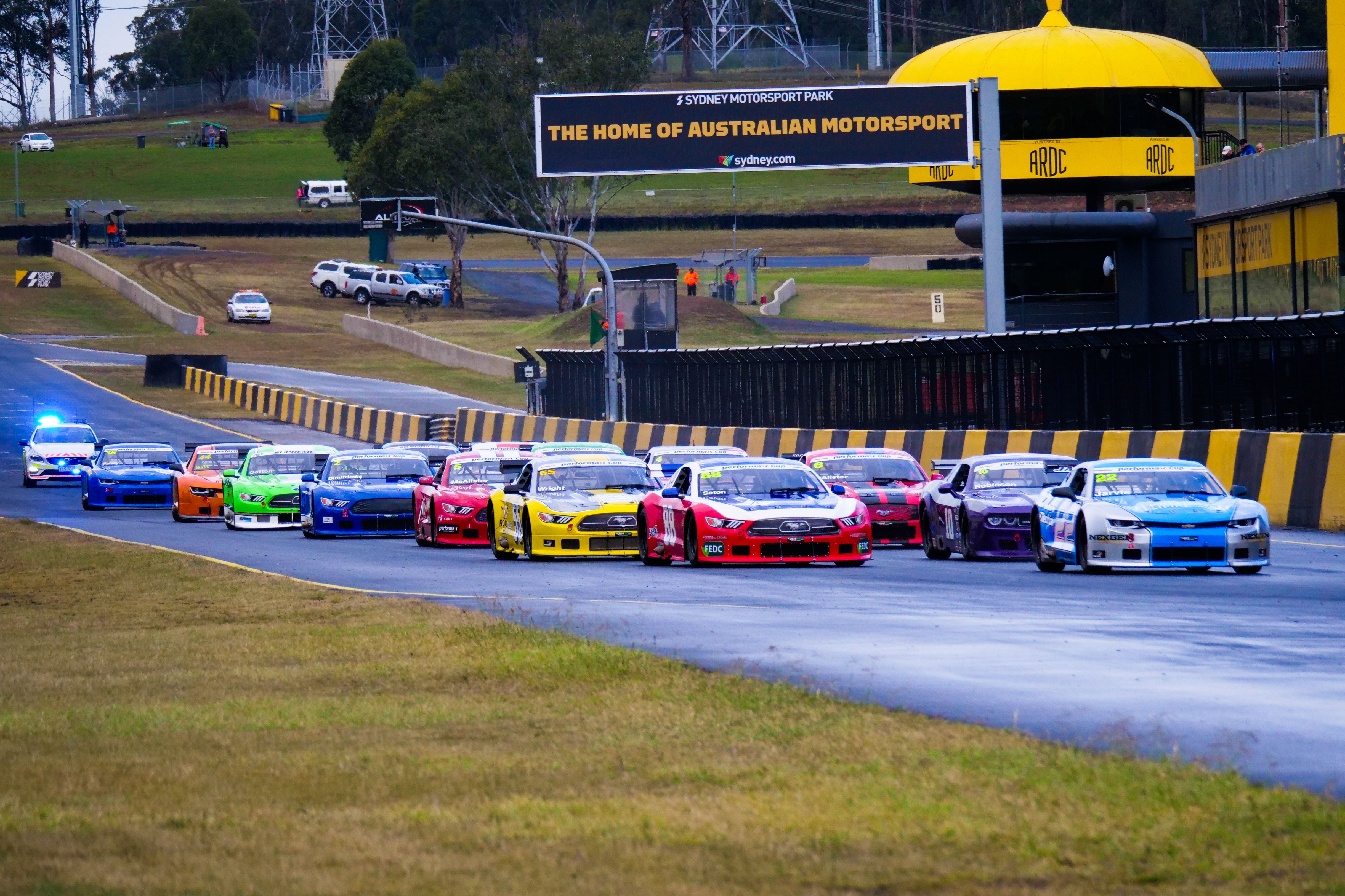 TA2 Grid Builds at Queensland Raceway TA2 Grid Builds at Queensland Raceway